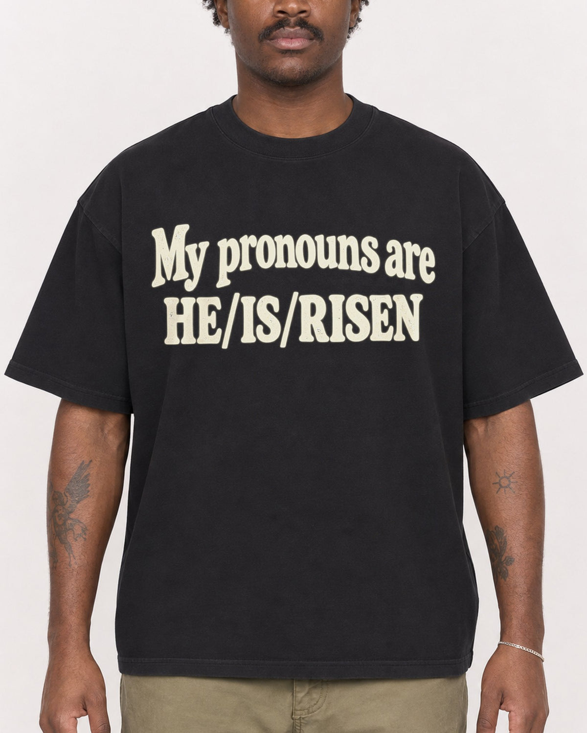 Mockup Boxy Heavyweight Tee Black male close-up 24