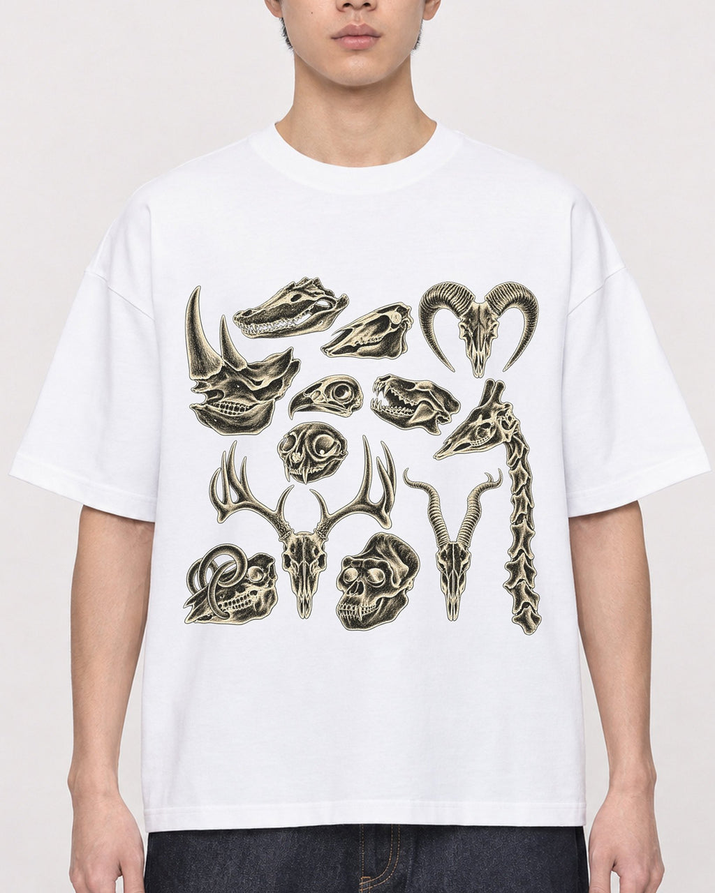 Mockup Boxy Heavyweight Tee White male close-up 01