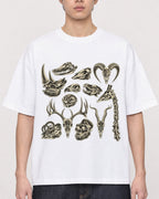 Mockup Boxy Heavyweight Tee White male close-up 01