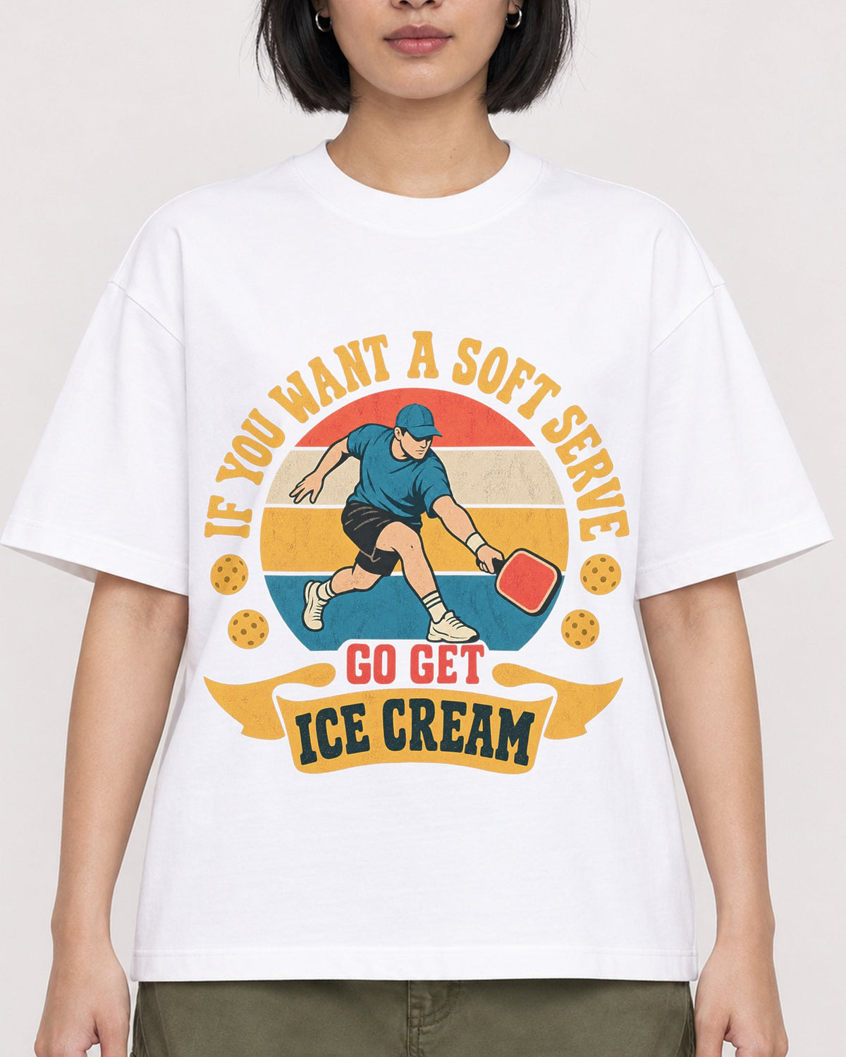 Mockup Boxy Heavyweight Tee White female close-up 32