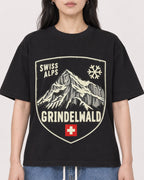 Mockup Boxy Heavyweight Tee Black female close-up 13