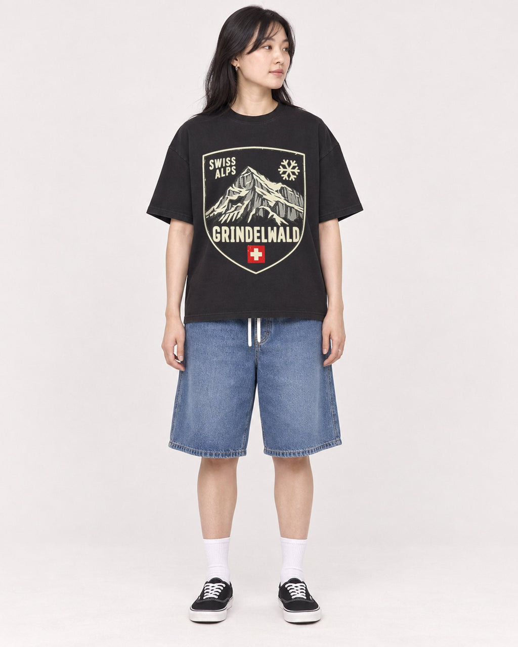 Mockup Boxy Heavyweight Tee Black female full-body 13