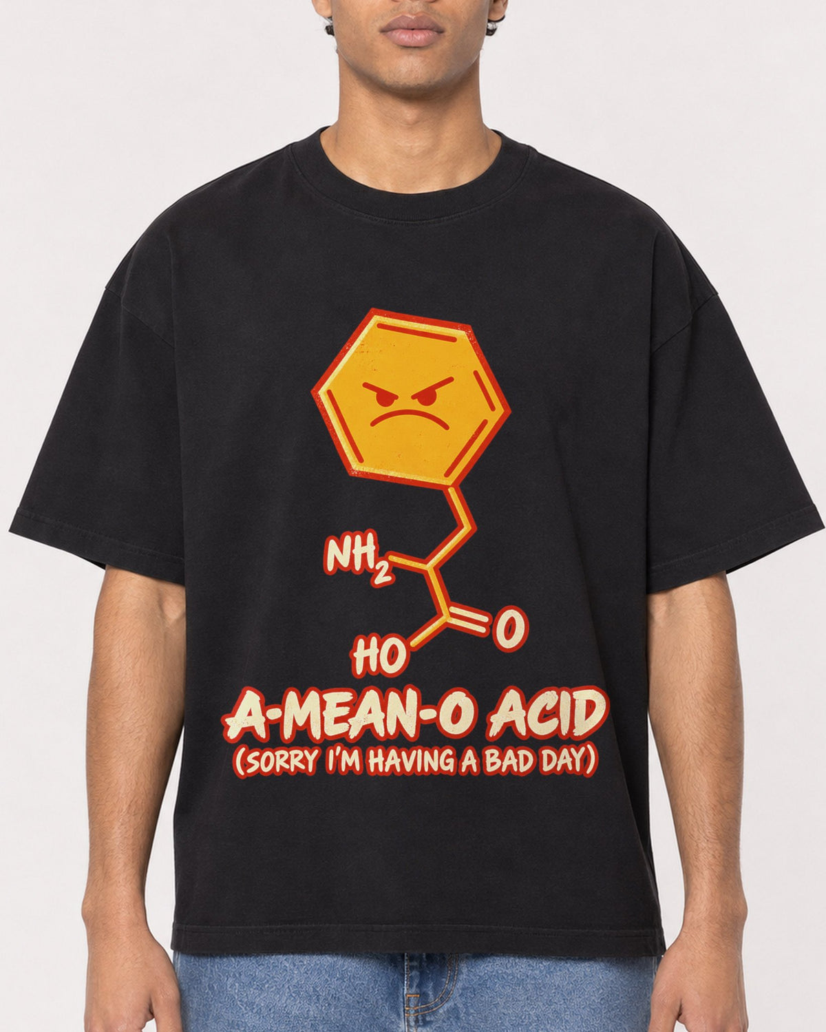Mockup Boxy Heavyweight Tee Black male close-up 10