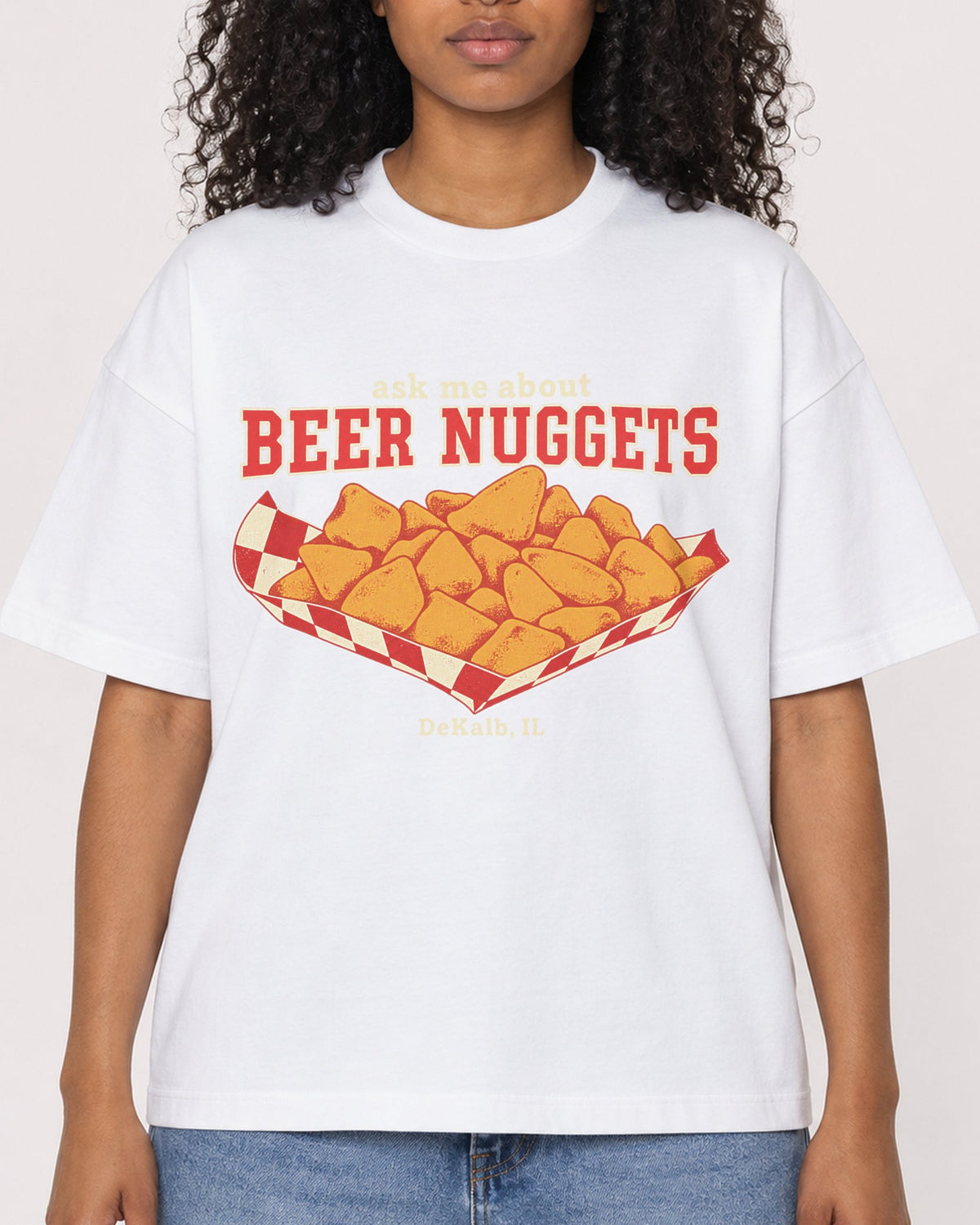 Mockup Boxy Heavyweight Tee White female close-up 05