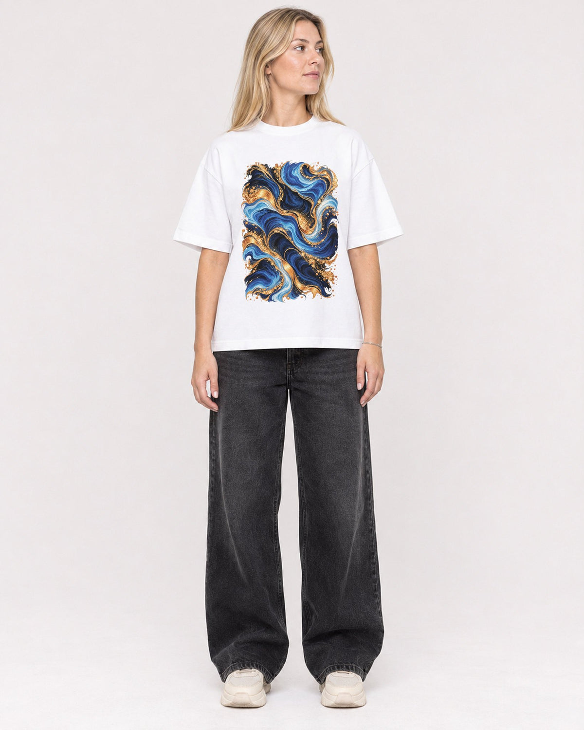 Mockup Boxy Heavyweight Tee White female full-body 08
