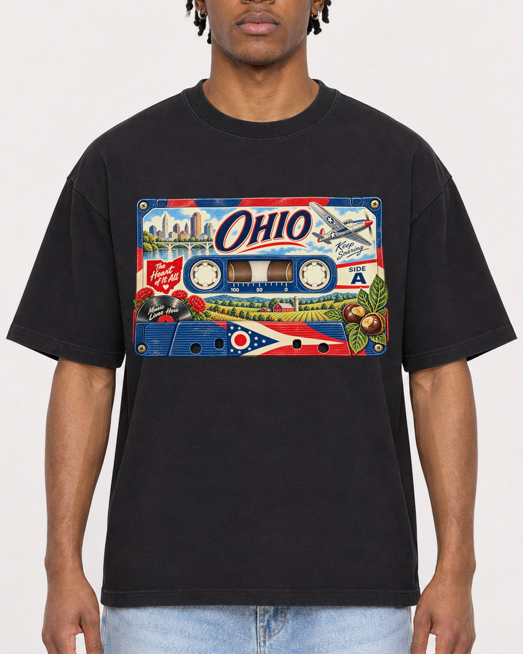 Mockup Boxy Heavyweight Tee Black male close-up 05
