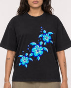 Mockup Boxy Heavyweight Tee Black female close-up 06