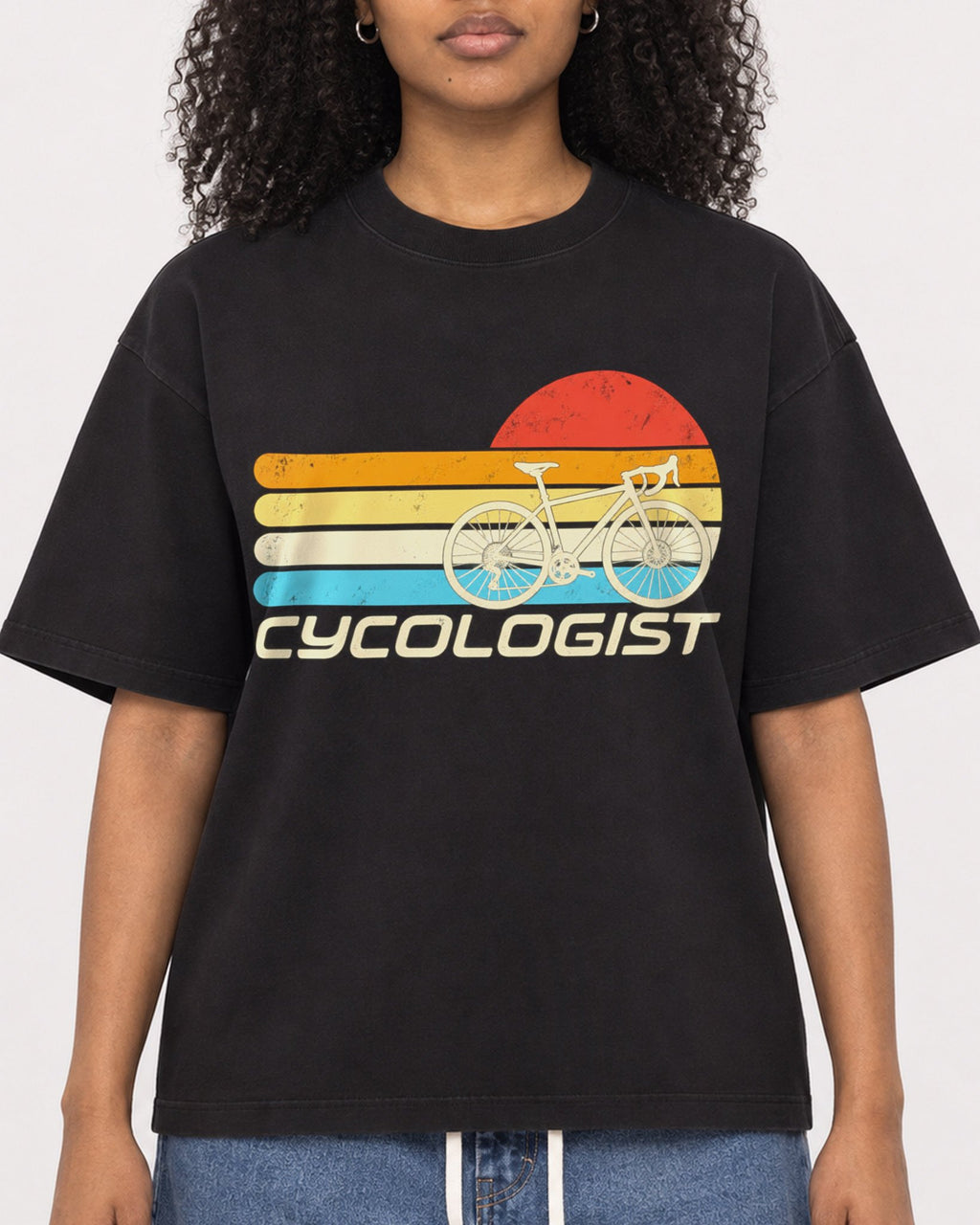 Mockup Boxy Heavyweight Tee Black female close-up 05