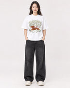 Mockup Boxy Heavyweight Tee White female full-body 03