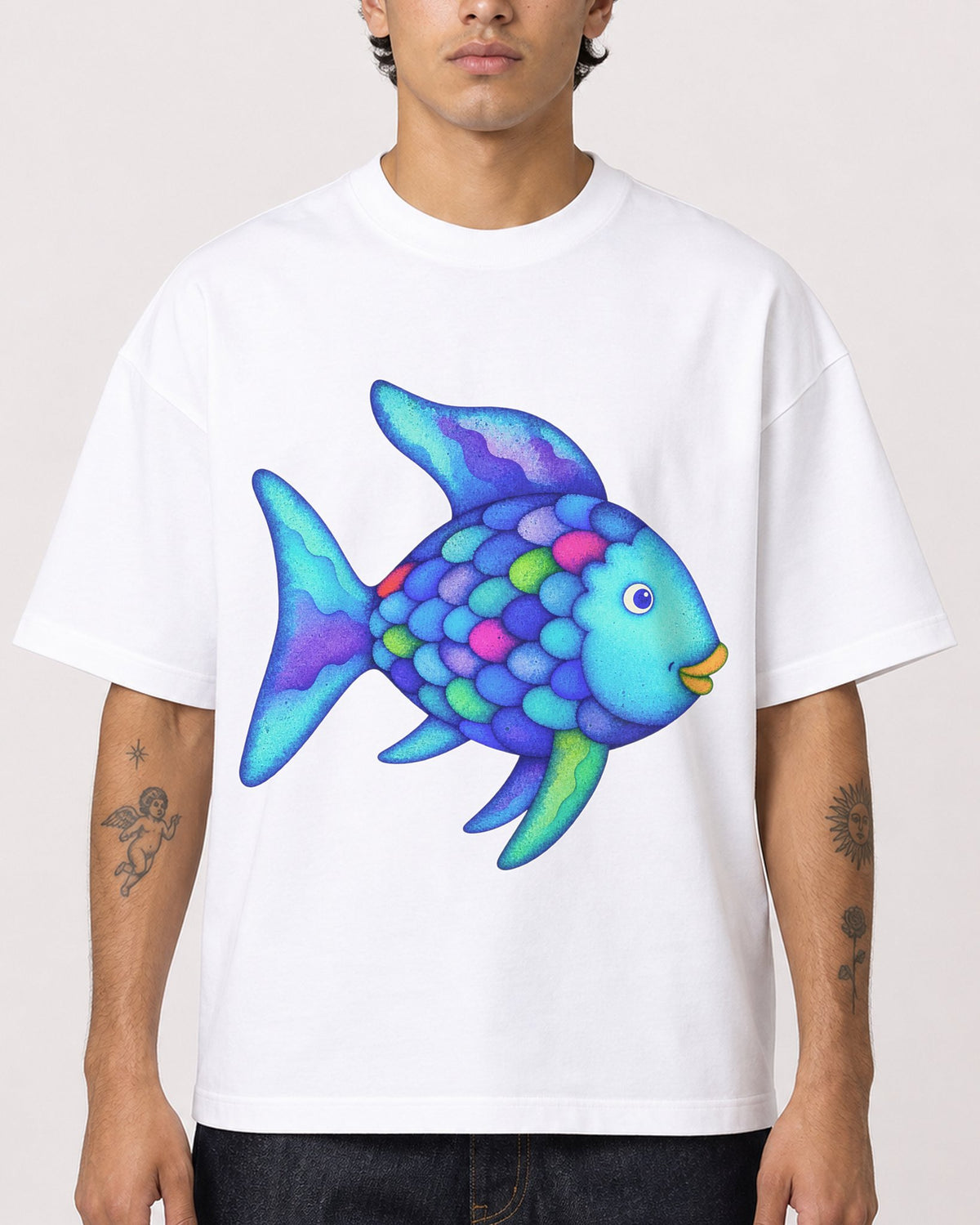 Mockup Boxy Heavyweight Tee White male close-up 36