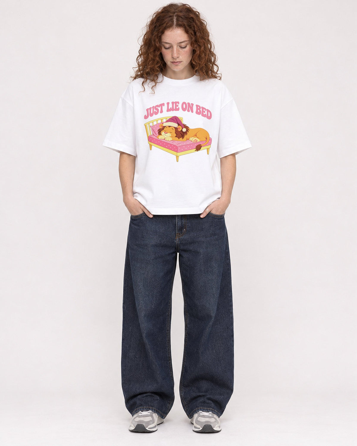 Mockup Boxy Heavyweight Tee White female full-body 09