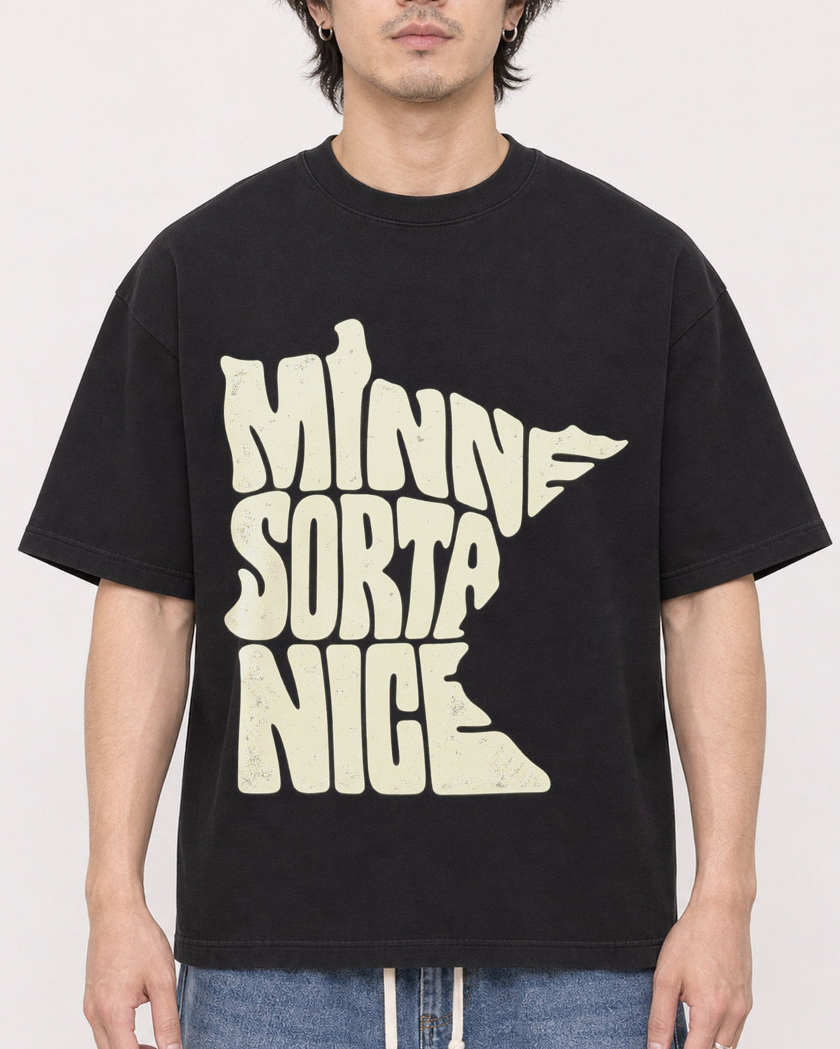Mockup Boxy Heavyweight Tee Black male close-up 03