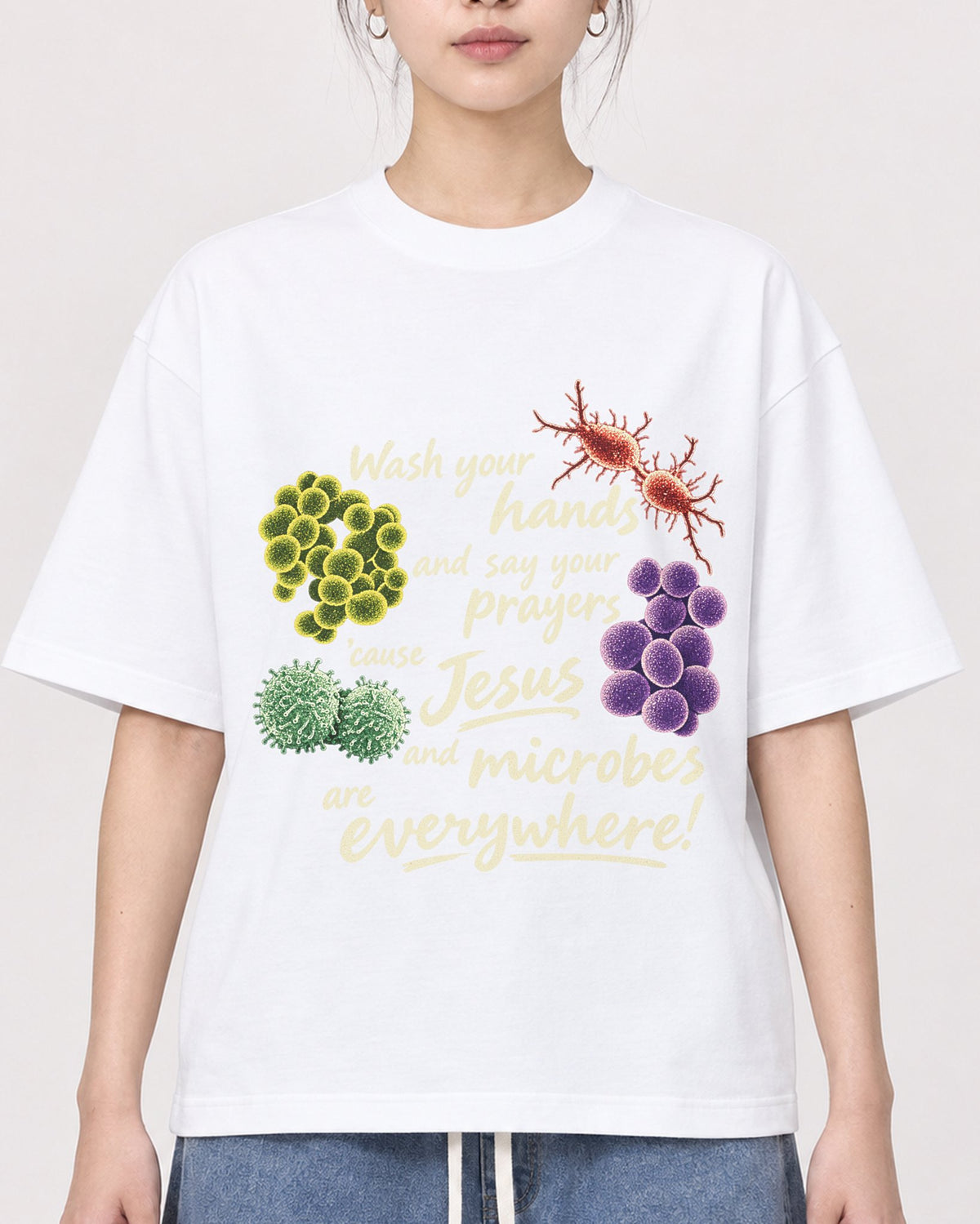 Mockup Boxy Heavyweight Tee White female close-up 41