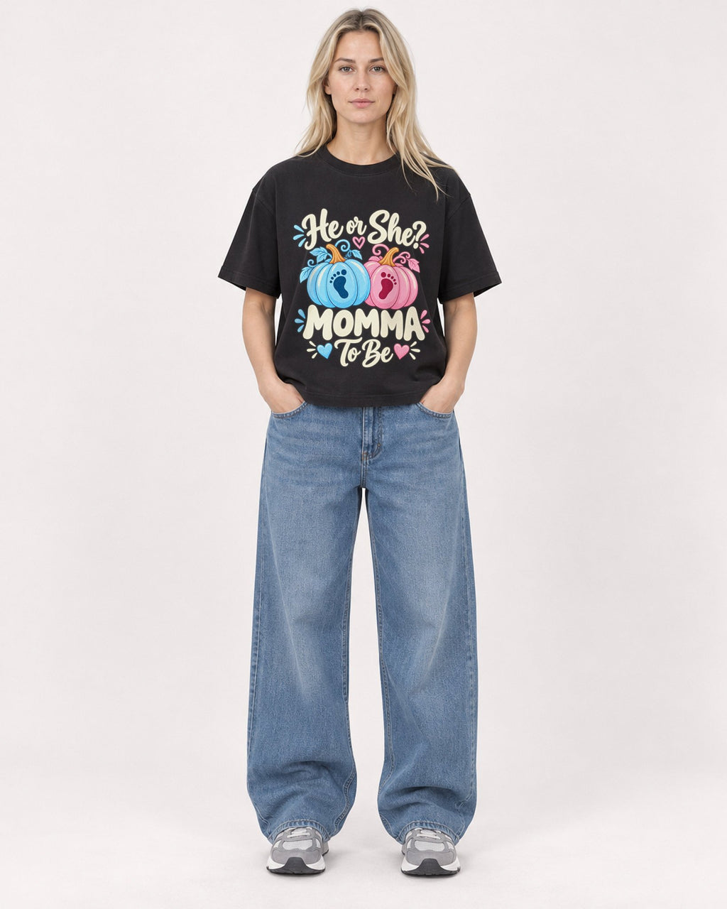 Mockup Boxy Heavyweight Tee Black female full-body 08