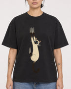 Mockup Boxy Heavyweight Tee Black female close-up 12