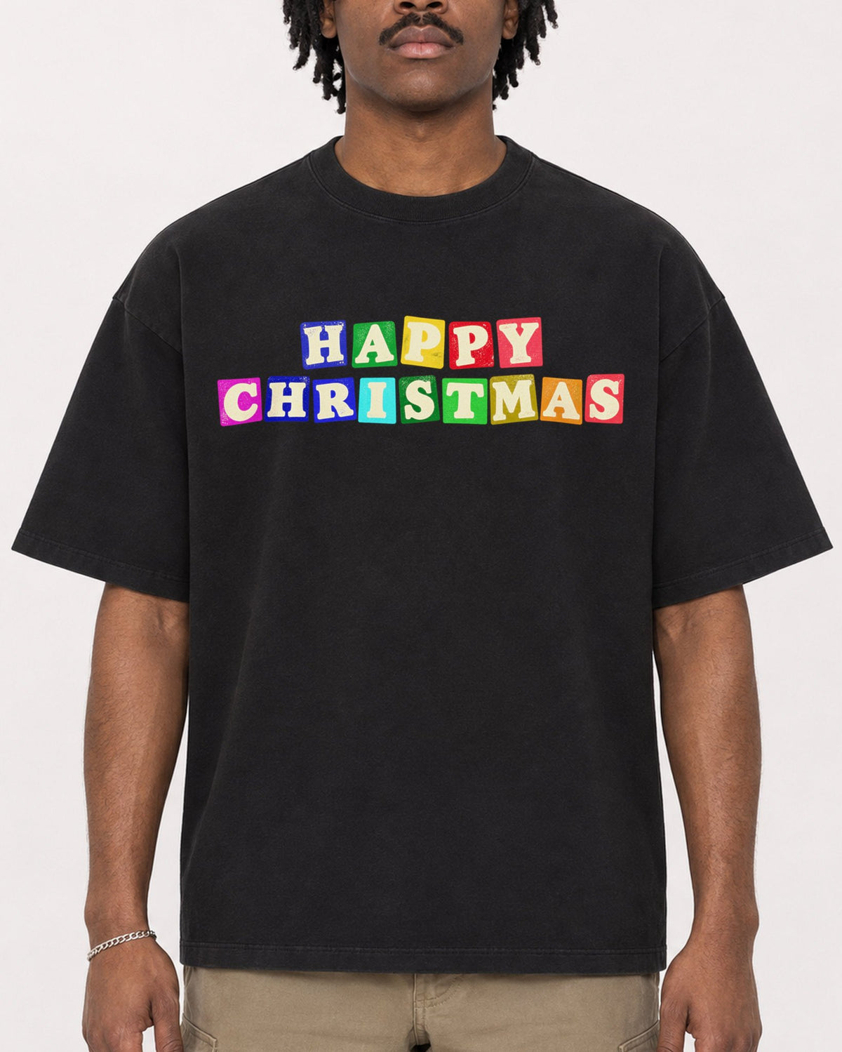 Mockup Boxy Heavyweight Tee Black male close-up 04