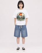 Mockup Boxy Heavyweight Tee White female full-body 11