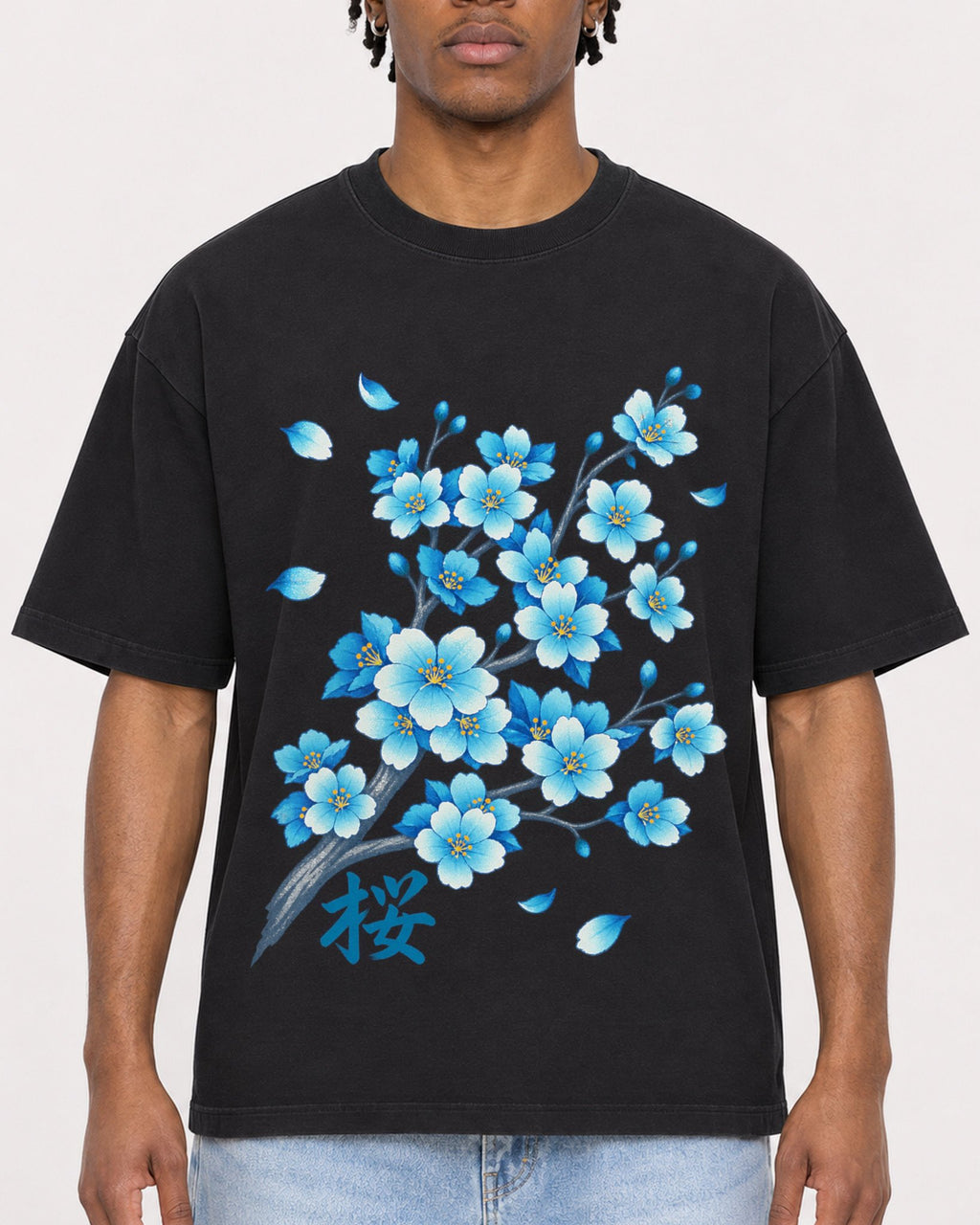 Mockup Boxy Heavyweight Tee Black male close-up 05
