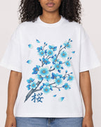 Mockup Boxy Heavyweight Tee White female close-up 05