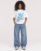 Mockup Boxy Heavyweight Tee White female full-body 05