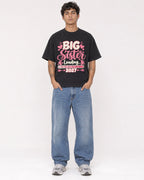 Mockup Boxy Heavyweight Tee Black male full-body 06