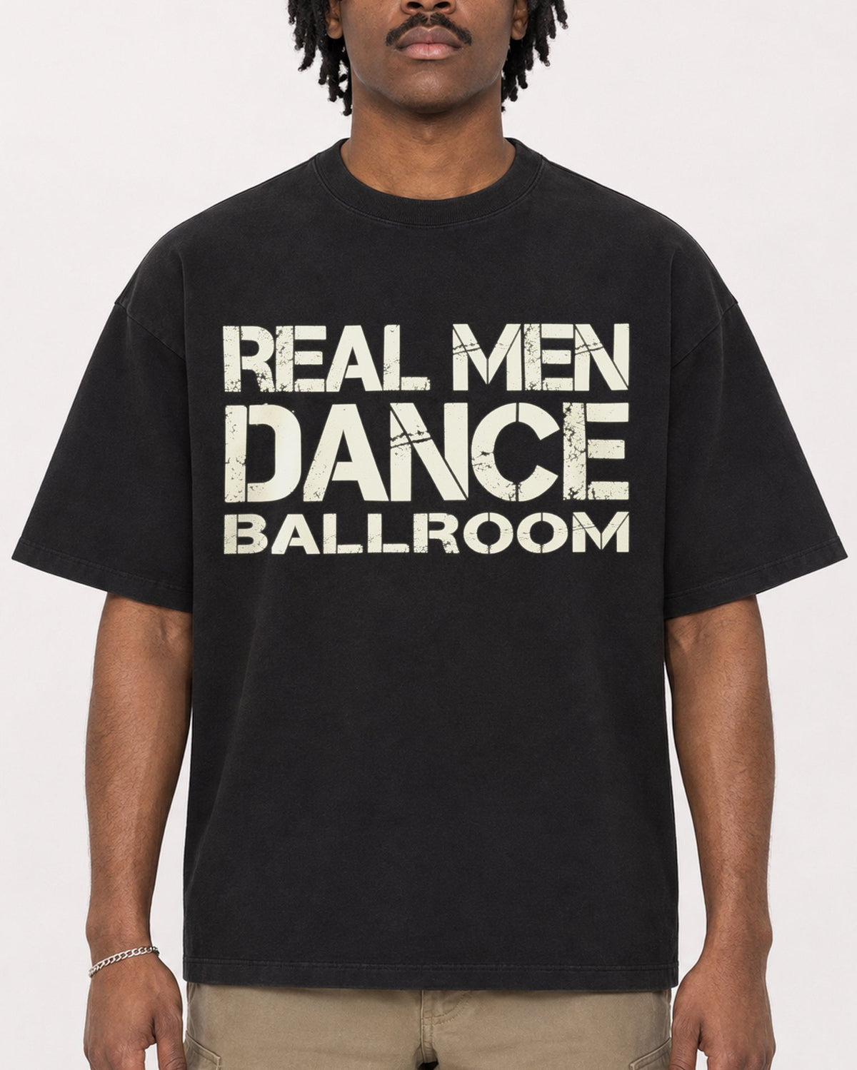 Mockup Boxy Heavyweight Tee Black male close-up 04