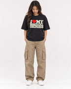 Mockup Boxy Heavyweight Tee Black female full-body 02