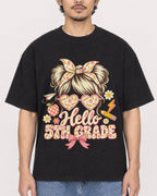 Mockup Boxy Heavyweight Tee Black male close-up 02