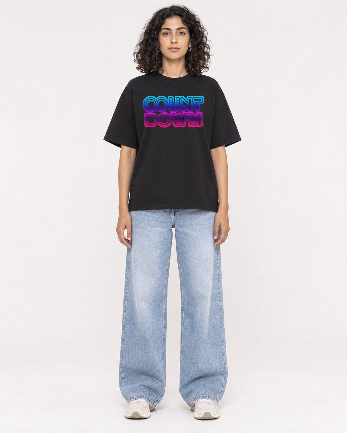 Mockup Boxy Heavyweight Tee Black female full-body 27