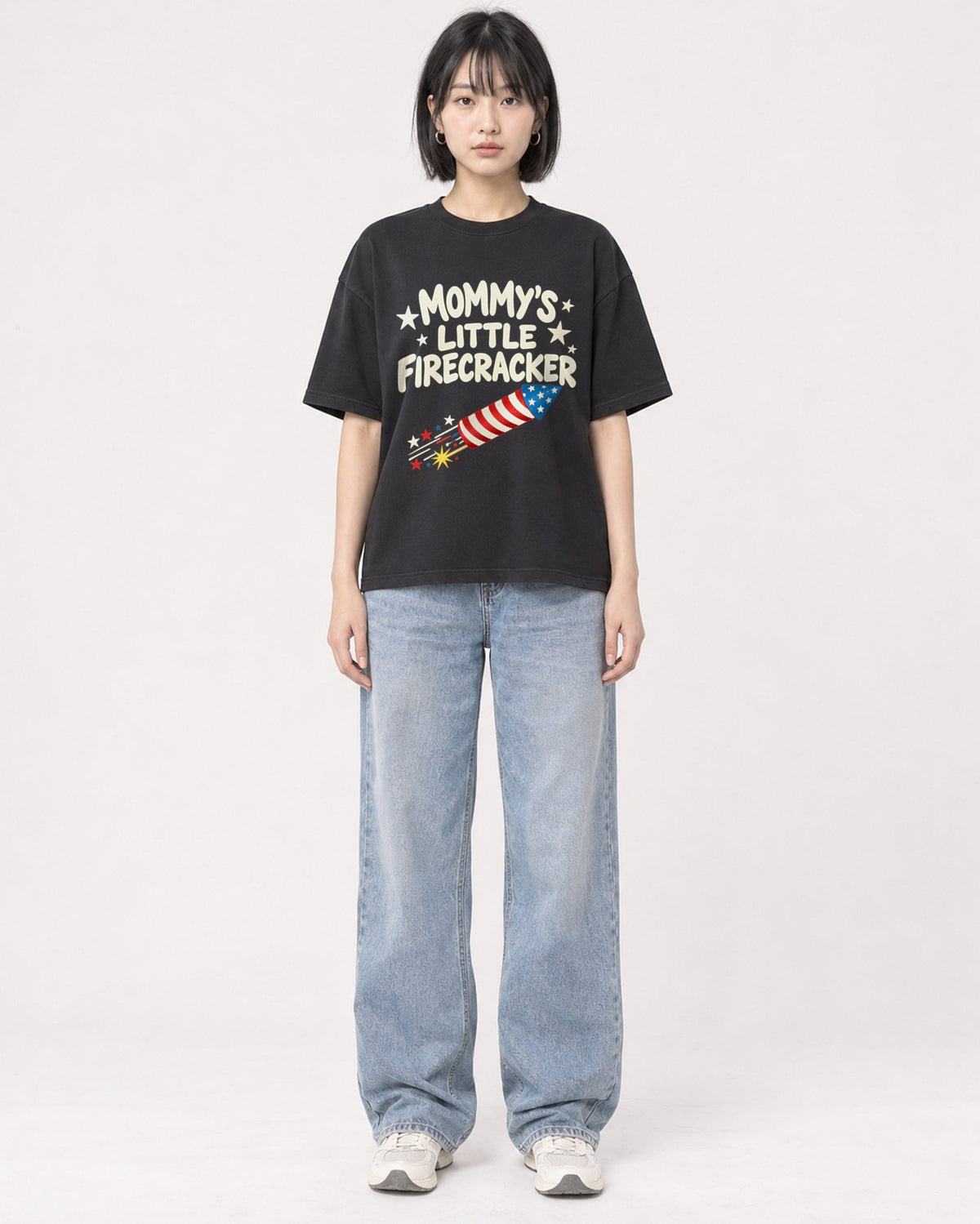 Mockup Boxy Heavyweight Tee Black female full-body 11