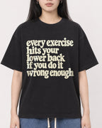 Mockup Boxy Heavyweight Tee Black female close-up 01