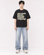 Mockup Boxy Heavyweight Tee Black male full-body 01