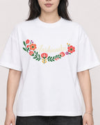 Mockup Boxy Heavyweight Tee White female close-up 13