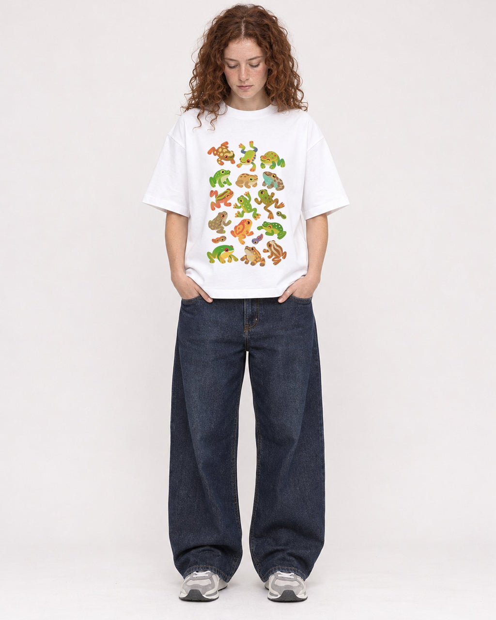 Mockup Boxy Heavyweight Tee White female full-body 09