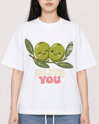 Mockup Boxy Heavyweight Tee White female close-up 01
