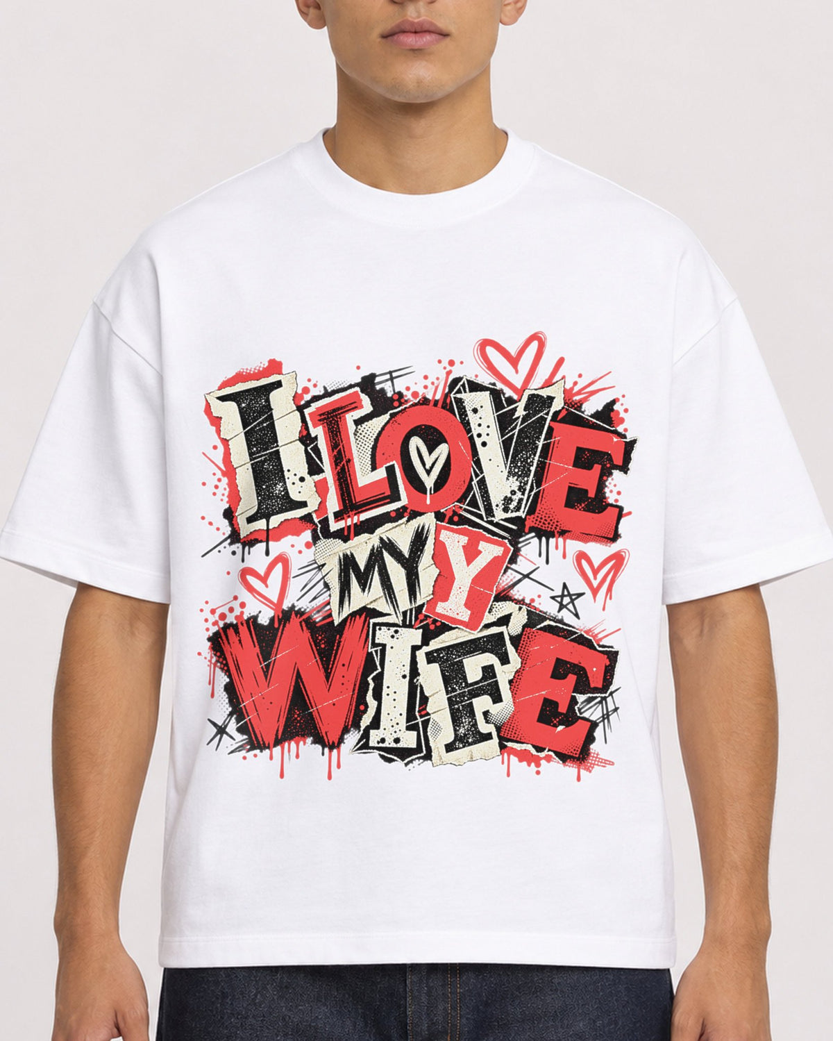 Mockup Boxy Heavyweight Tee White male close-up 16