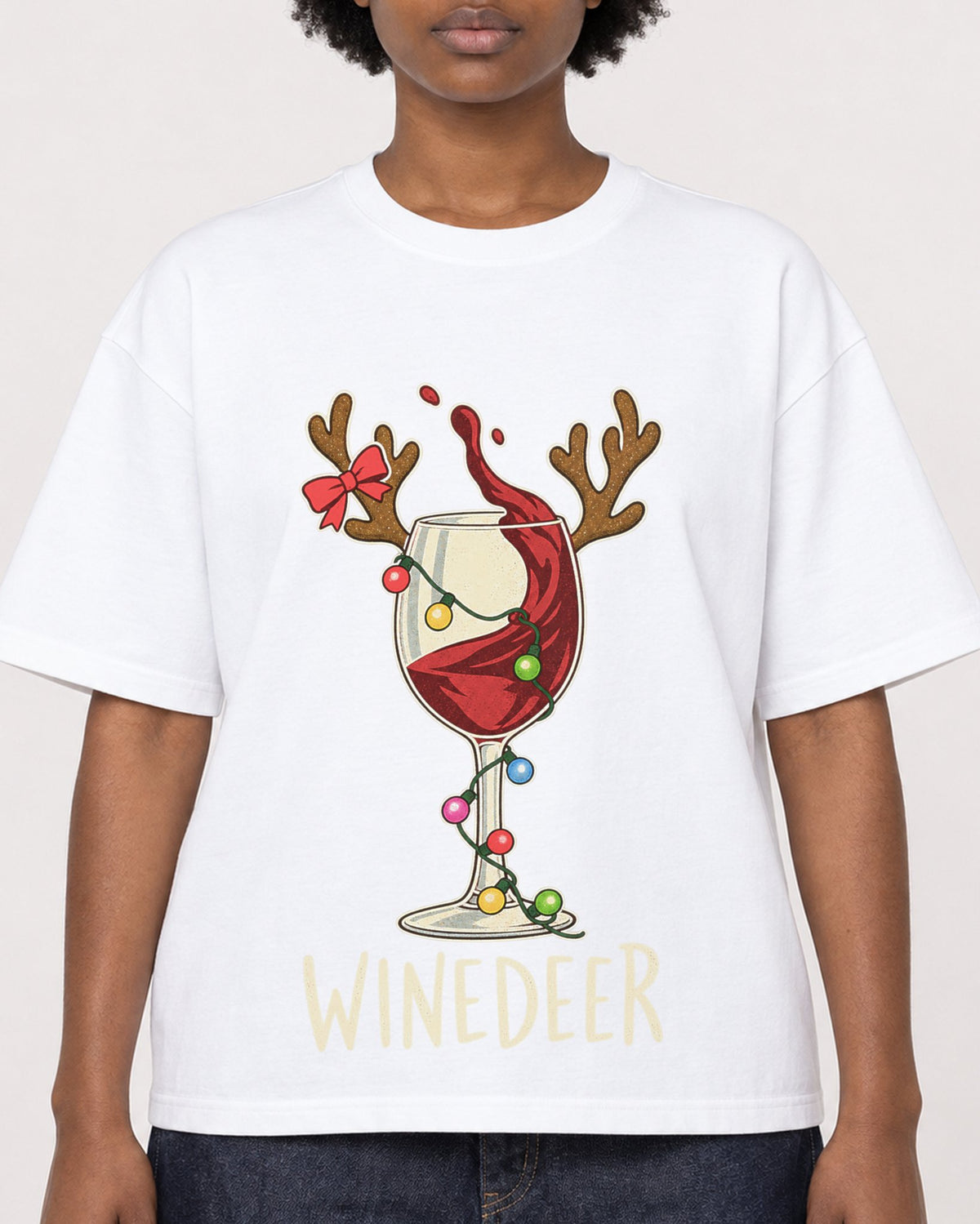 Mockup Boxy Heavyweight Tee White female close-up 14