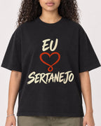 Mockup Boxy Heavyweight Tee Black female close-up 10