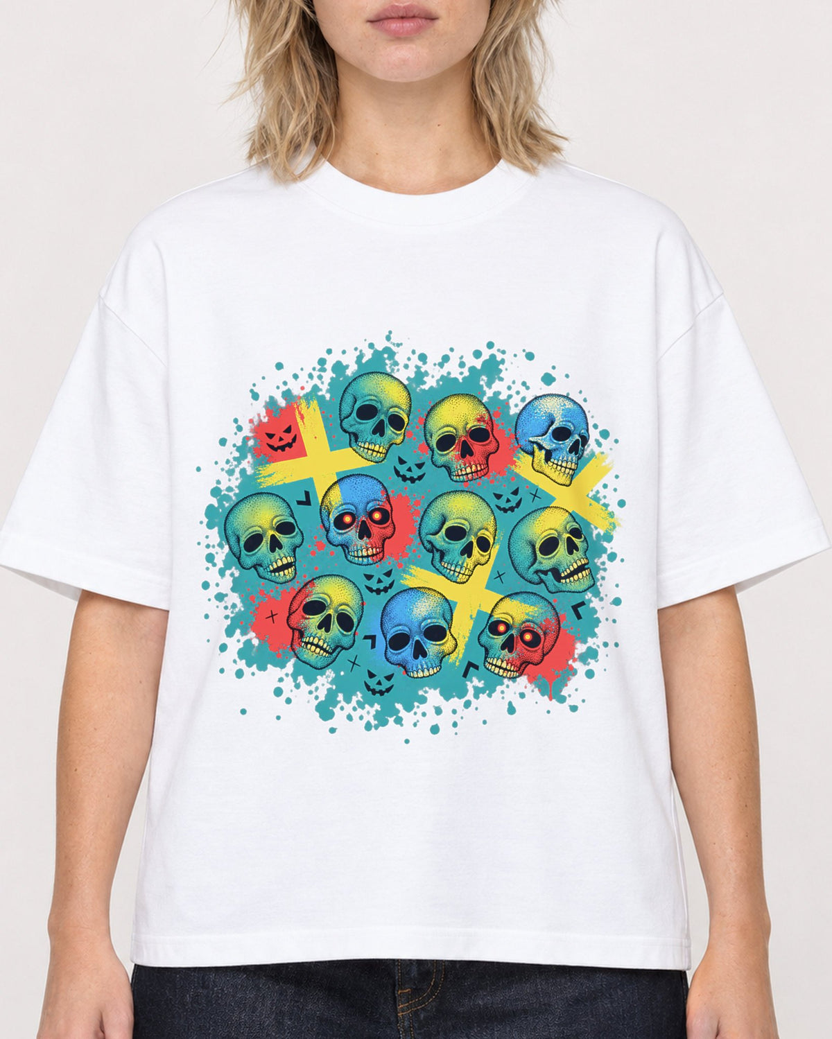 Mockup Boxy Heavyweight Tee White female close-up 19
