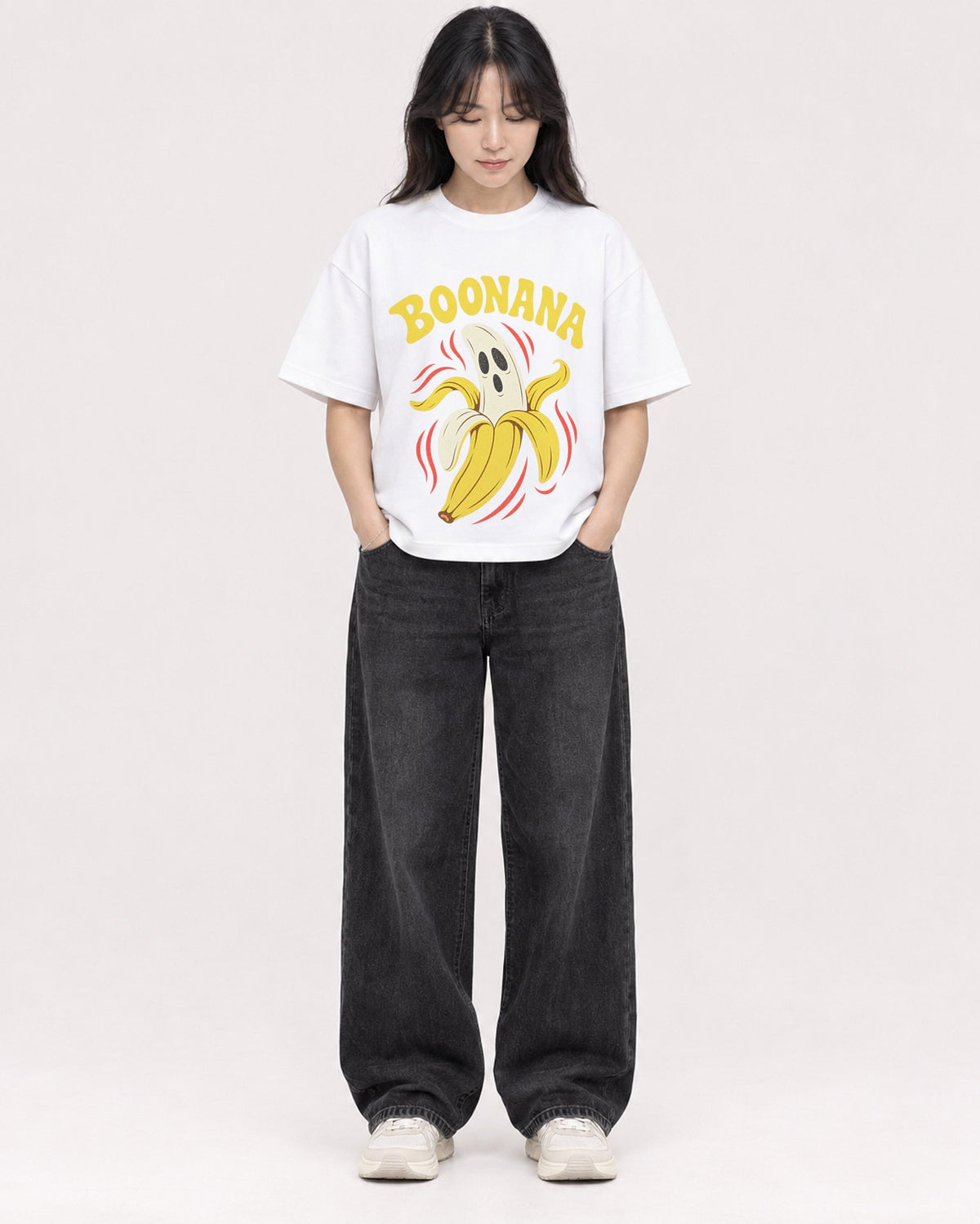 Mockup Boxy Heavyweight Tee White female full-body 13