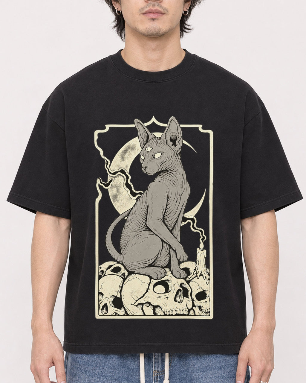 Mockup Boxy Heavyweight Tee Black male close-up 03