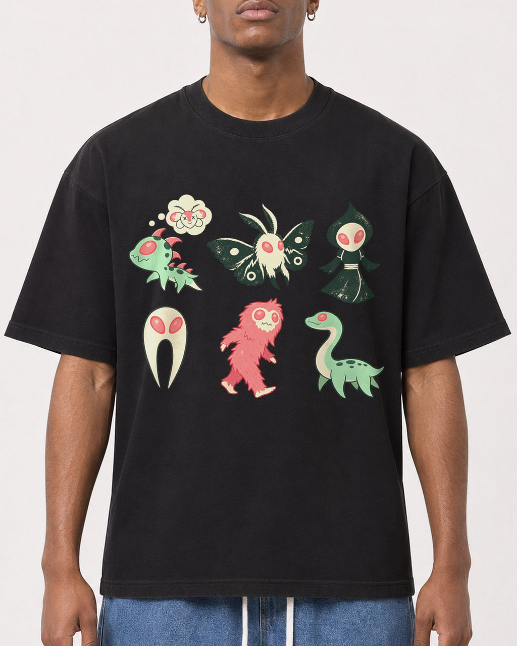 Mockup Boxy Heavyweight Tee Black male close-up 15