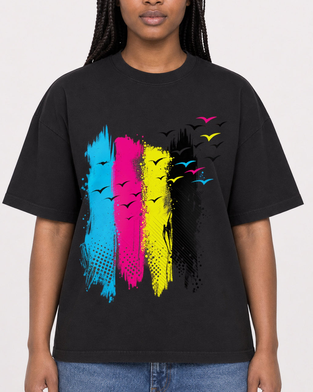 Mockup Boxy Heavyweight Tee Black female close-up 04