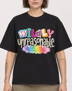 Mockup Boxy Heavyweight Tee Black female close-up 18