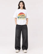 Mockup Boxy Heavyweight Tee White female full-body 03