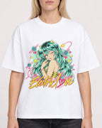 Mockup Boxy Heavyweight Tee White female close-up 08
