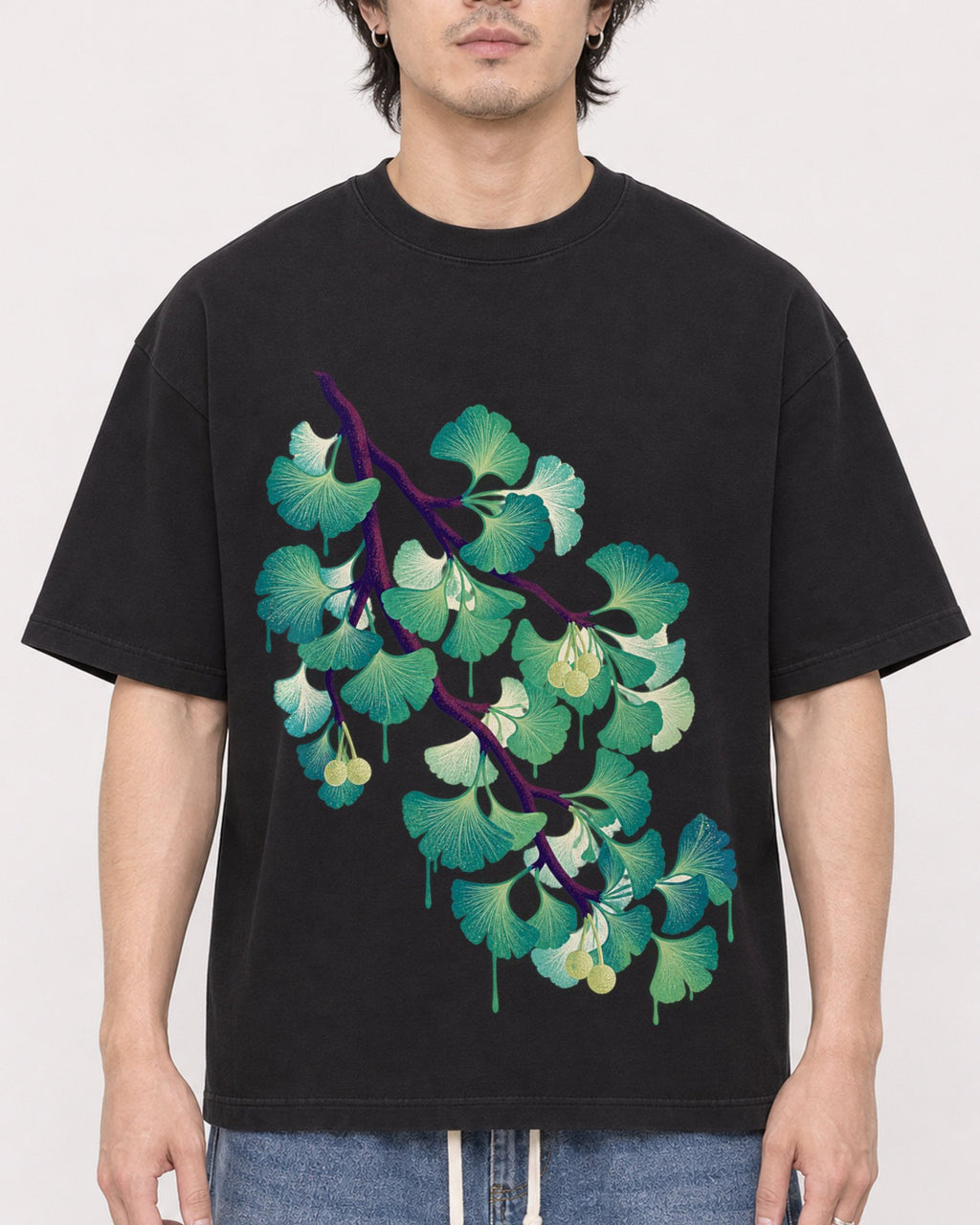 Mockup Boxy Heavyweight Tee Black male close-up 03