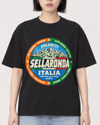 Mockup Boxy Heavyweight Tee Black female close-up 11
