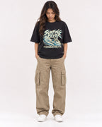 Mockup Boxy Heavyweight Tee Black female full-body 02