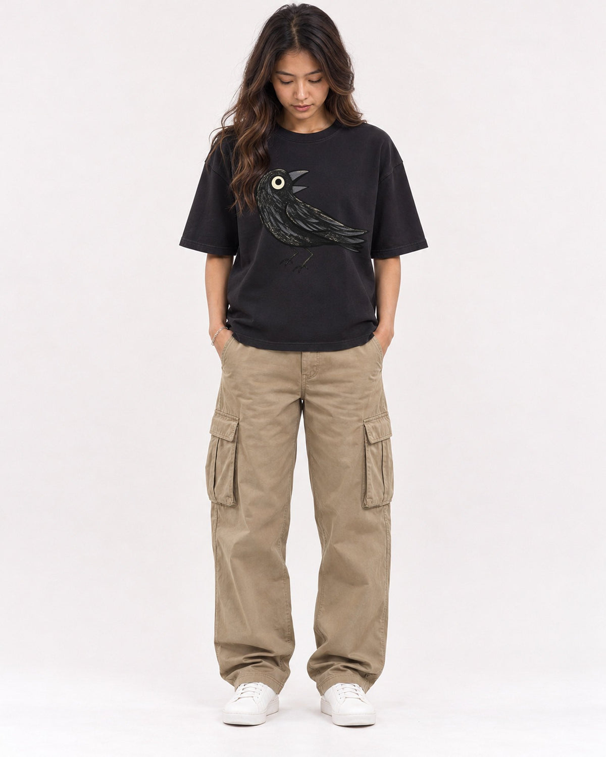 Mockup Boxy Heavyweight Tee Black female full-body 02